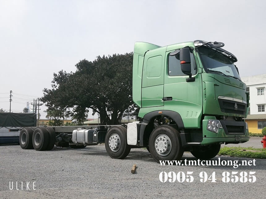 xe-tai-thung-howo-4-chan-euro5-cnhtc-8x4-cabin-a7