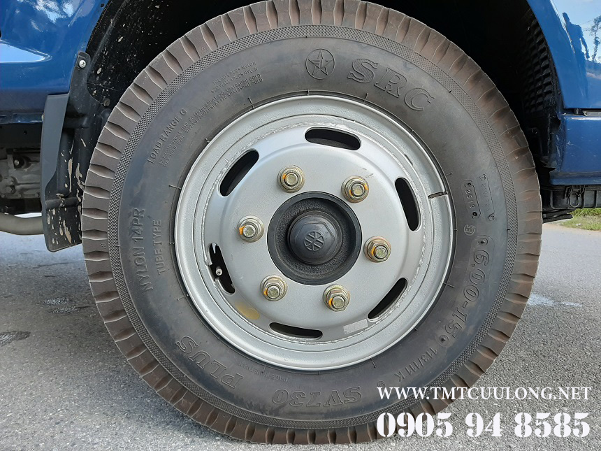 xe tải thùng daisaki 2.4 tấn mui bạt